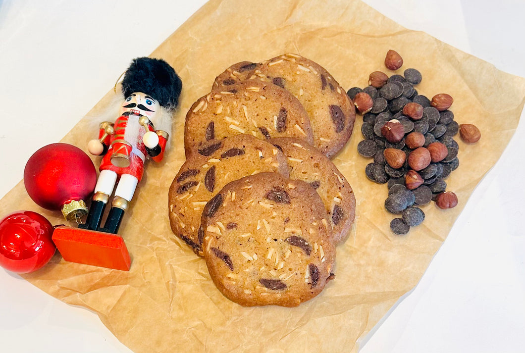 Cookies med chokolade og nødder (10 stk.)