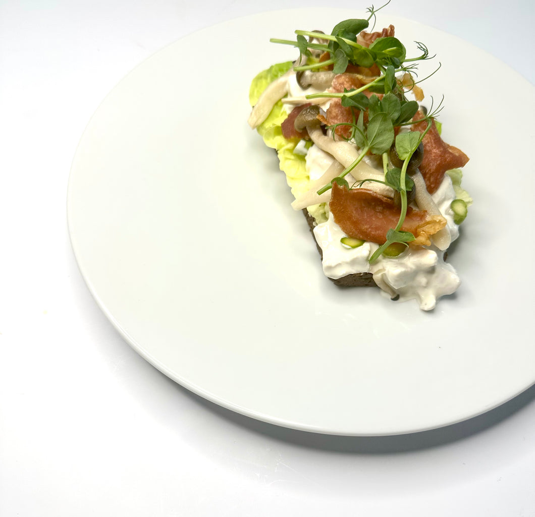 Hønsesalat med syltede bøgehatte
