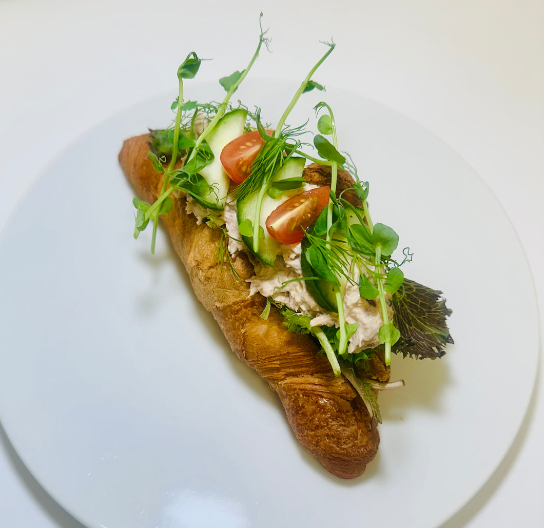 Croissant med tunsalat
